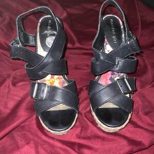 Madden Girl Black Stackful Espadrille Platform Wedge Sandals sz 8.5